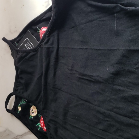 ETCYY Black High Neck Strappy Floral Embroidered Tank Top Size M - Picture 5 of 6